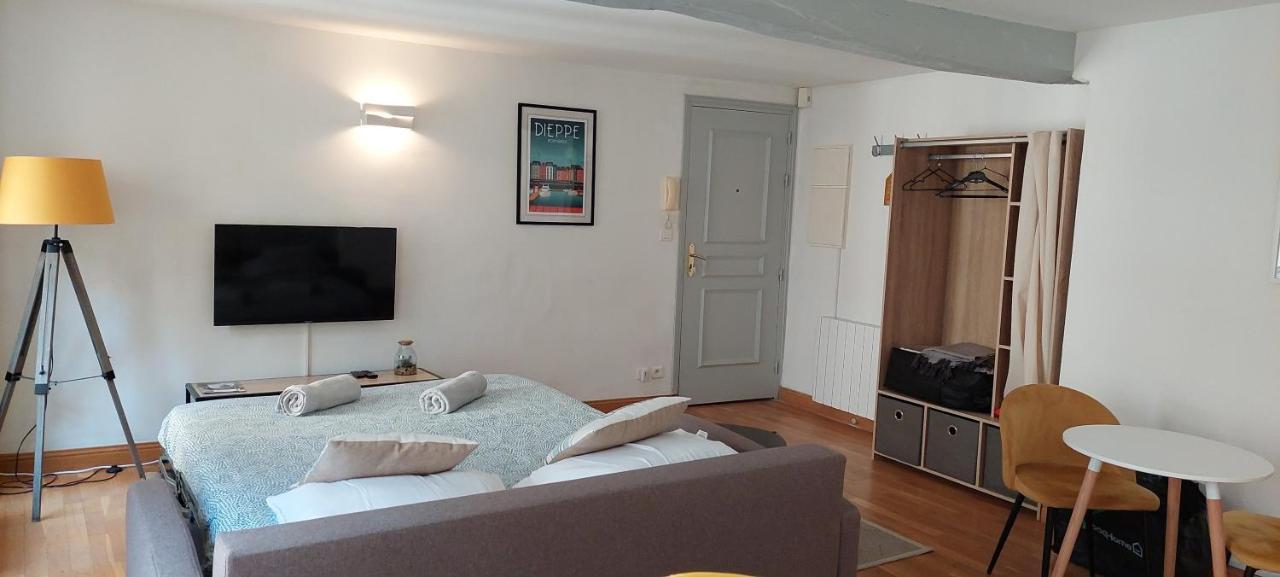 Апартаменты Beau Studio Cosy Calme En Face Du Port Sur Le Quai Дьепп Экстерьер фото